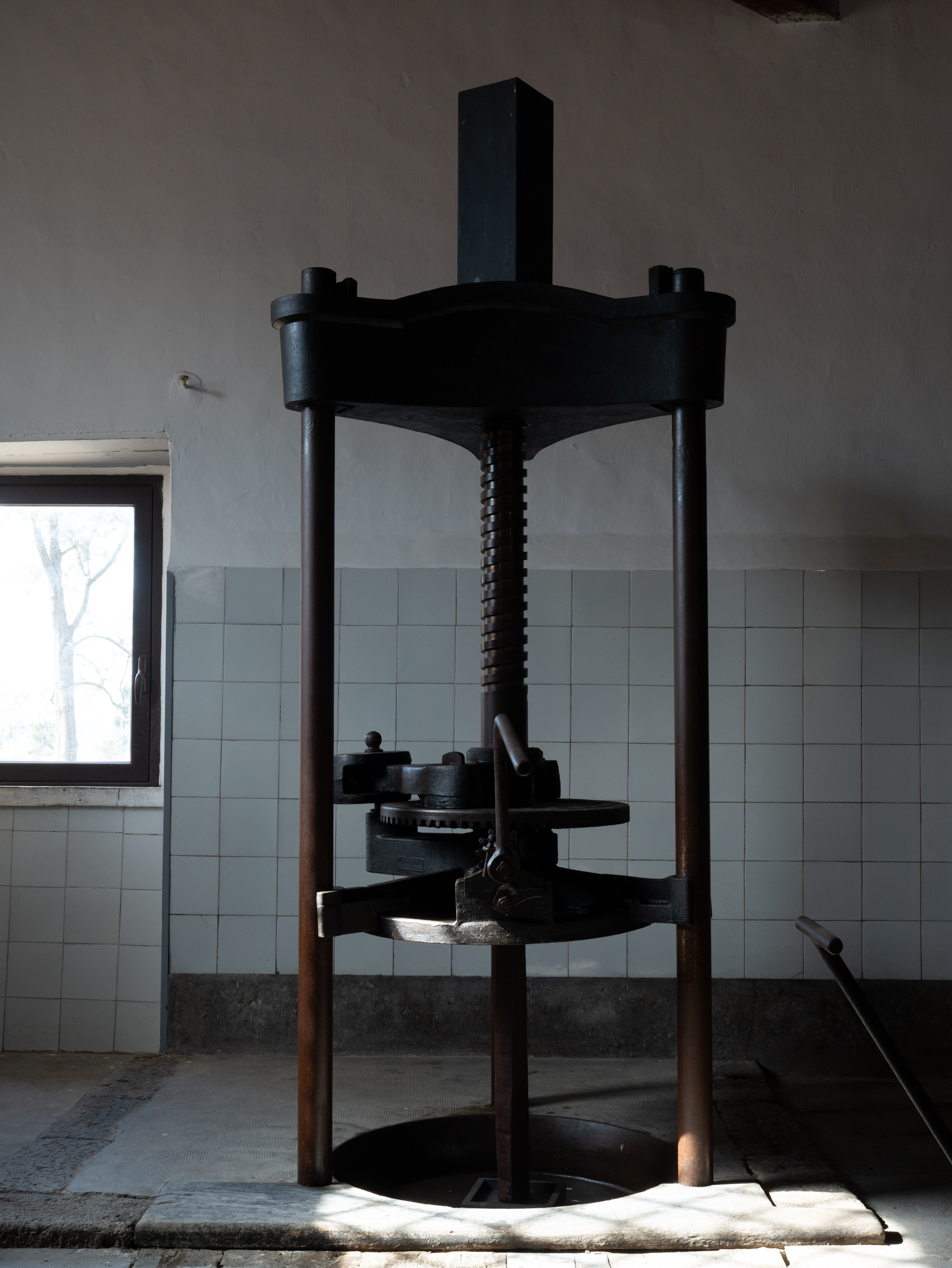 Pressa manuale